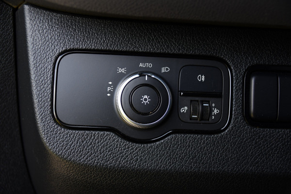 Mercedes-Benz Sprinter 319 V6 3.0 CDI L2H2 PB Edition Camera, Cruise, Carplay, Multimedia, Automaat, Geveerde stoel, 190pk, Trekhaak, Uniek!