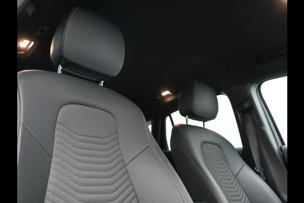 Mercedes-Benz EQA 250 Luxury Line 67 kWh 190pk Dealer O.H | Adaptive Cruise | Camera | Apple Carplay | Sportstoelen Verwarmd | Blis | Sfeerverlichting | DAB |  Navigatie | Virtual | 18"L.M