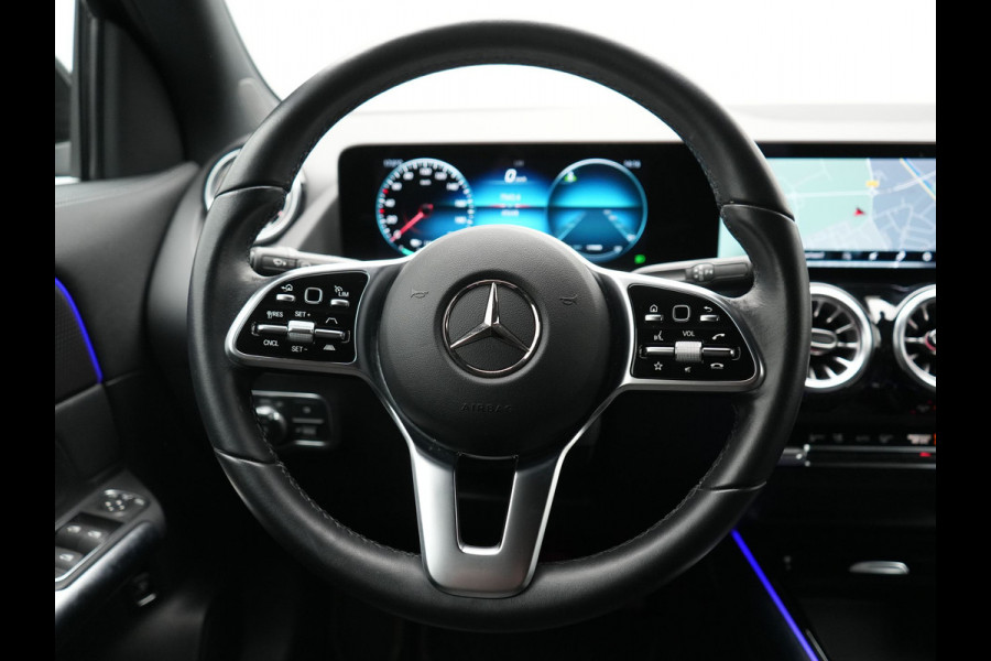 Mercedes-Benz EQA 250 Luxury Line 67 kWh 190pk Dealer O.H | Adaptive Cruise | Camera | Apple Carplay | Sportstoelen Verwarmd | Blis | Sfeerverlichting | DAB |  Navigatie | Virtual | 18"L.M