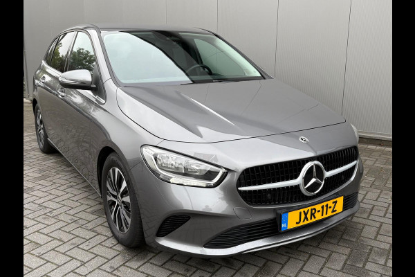 Mercedes-Benz B-Klasse 180 Automaat Mild-Hybrid Business Navigatie/Camera/Stoel-stuurverwarming