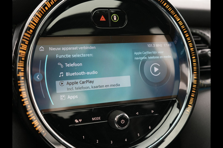 MINI Electric Cooper SE 33 kWh 184pk Dealer O.H | Panodak | Head Up | Camera | Harman / Kardon | Warmtepomp | Sportstoelen Verwarmd | Keyless | Apple Carplay | Sfeerverlichting | DAB | Virtual | Navigatie | 16"L.M |