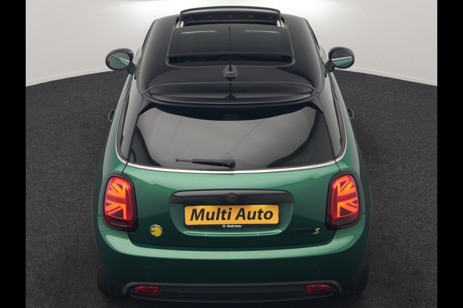 MINI Electric Cooper SE 33 kWh 184pk Dealer O.H | Panodak | Head Up | Camera | Harman / Kardon | Warmtepomp | Sportstoelen Verwarmd | Keyless | Apple Carplay | Sfeerverlichting | DAB | Virtual | Navigatie | 16"L.M |