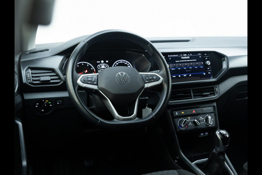 Volkswagen T-Cross 1.0 TSI Life 95pk 5bak| LM-velgen| park-sensors | extra getint glas