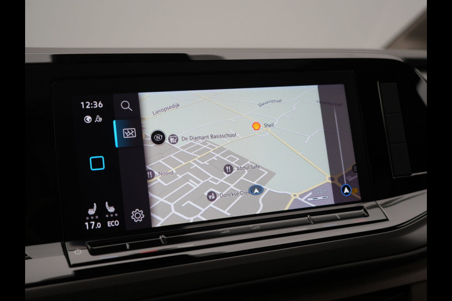 Volkswagen Multivan 1.4 eHybrid 7 Zits PHEV 218pk Dealer O.H | Trekhaak Af Fabriek | Panodak | IQ Light | Camera | Stoelverwarming | Apple Carplay | Navigatie | DAB | Cruise Control | 17"L.M | Plug In Hybrid |