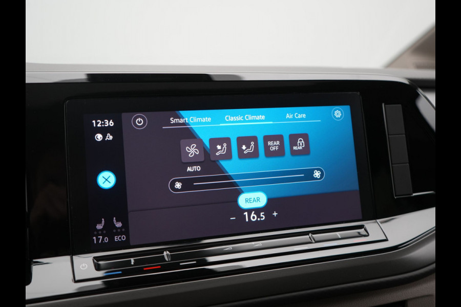 Volkswagen Multivan 1.4 eHybrid 7 Zits PHEV 218pk Dealer O.H | Trekhaak Af Fabriek | Panodak | IQ Light | Camera | Stoelverwarming | Apple Carplay | Navigatie | DAB | Cruise Control | 17"L.M | Plug In Hybrid |