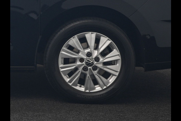 Volkswagen Multivan 1.4 eHybrid 7 Zits PHEV 218pk Dealer O.H | Trekhaak Af Fabriek | Panodak | IQ Light | Camera | Stoelverwarming | Apple Carplay | Navigatie | DAB | Cruise Control | 17"L.M | Plug In Hybrid |