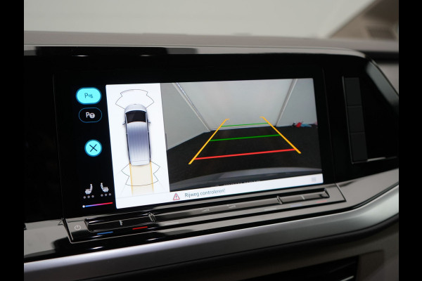 Volkswagen Multivan 1.4 eHybrid Bulli 7 Zits PHEV 218pk Dealer O.H | Trekhaak Af Fabriek | Adaptive Cruise | Camera | Sportstoelen & Stuur Verwarmd | Apple Carplay | BLIS | Navigatie | Virtual | DAB | 17"L.M | Plug In Hybrid |