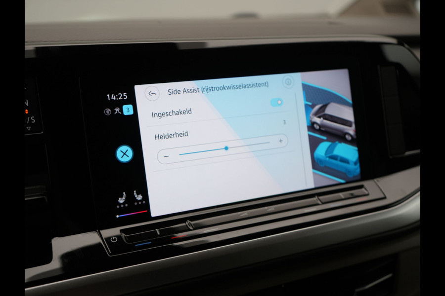 Volkswagen Multivan 1.4 eHybrid Bulli 7 Zits PHEV 218pk Dealer O.H | Trekhaak Af Fabriek | Adaptive Cruise | Camera | Sportstoelen & Stuur Verwarmd | Apple Carplay | BLIS | Navigatie | Virtual | DAB | 17"L.M | Plug In Hybrid |