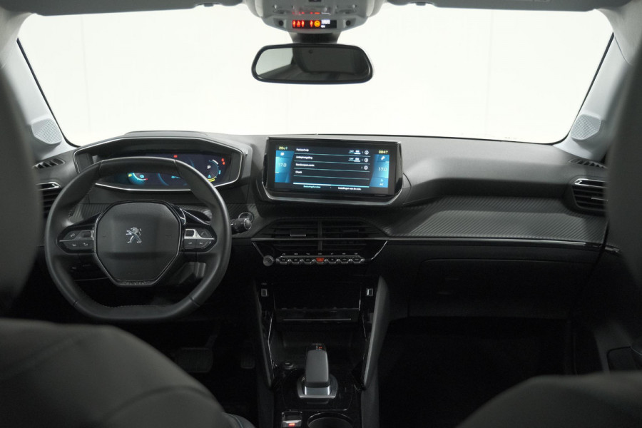 Peugeot e-208 EV Allure Pack 50 kWh | SOH 92% | Camera | Navigatie | Parkeersensoren | Keyless