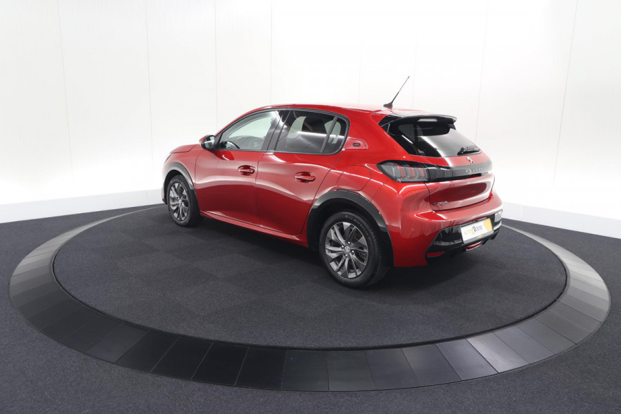 Peugeot e-208 EV Allure Pack 50 kWh | SOH 92% | Camera | Navigatie | Parkeersensoren | Keyless