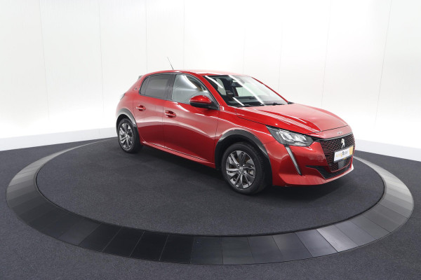 Peugeot e-208 EV Allure Pack 50 kWh | SOH 92% | Camera | Navigatie | Parkeersensoren | Keyless