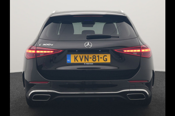 Mercedes-Benz C-Klasse Estate 300 e AMG Line PHEV 313pk Dealer O.H | Trekhaak Af Fabriek | Adaptive Cruise | Camera | Digital Light | Alcantara Sportstoelen Memory & Verwarmd | Keyless | Sfeerverlichting | Apple Carplay | Blis | DAB | 18"L.M | Plug In Hybrid