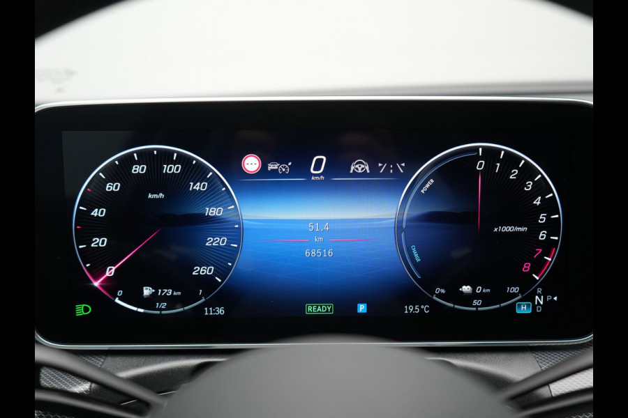 Mercedes-Benz C-Klasse Estate 300 e AMG Line PHEV 313pk Dealer O.H | Trekhaak Af Fabriek | Adaptive Cruise | Camera | Digital Light | Alcantara Sportstoelen Memory & Verwarmd | Keyless | Sfeerverlichting | Apple Carplay | Blis | DAB | 18"L.M | Plug In Hybrid