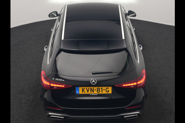 Mercedes-Benz C-Klasse Estate 300 e AMG Line PHEV 313pk Dealer O.H | Trekhaak Af Fabriek | Adaptive Cruise | Camera | Digital Light | Alcantara Sportstoelen Memory & Verwarmd | Keyless | Sfeerverlichting | Apple Carplay | Blis | DAB | 18"L.M | Plug In Hybrid