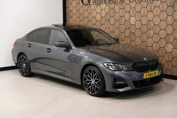 BMW 3-serie 320d xDrive*PANO*M-Pakket*Carplay*Sfeerverlichting*Adaptive cruise*Stoelverwarming*Sportstoelen*