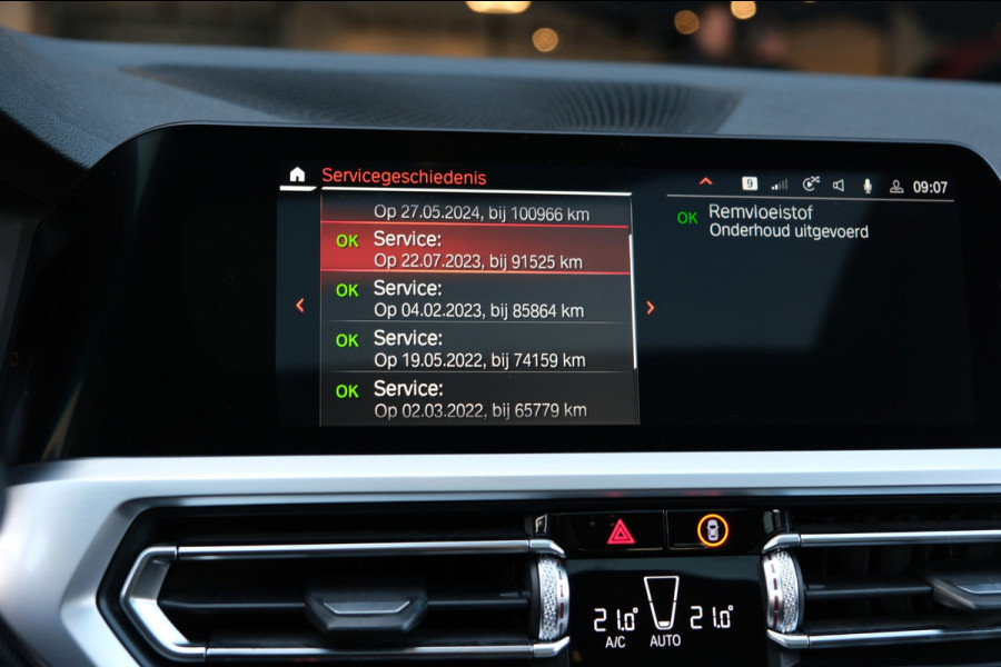 BMW 3-serie 320d xDrive*PANO*M-Pakket*Carplay*Sfeerverlichting*Adaptive cruise*Stoelverwarming*Sportstoelen*
