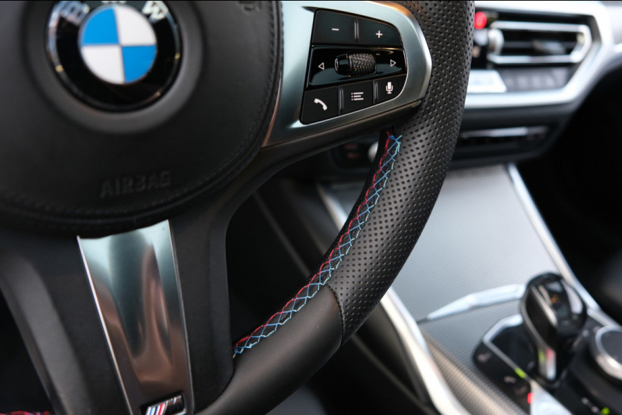BMW 3-serie 320d xDrive*PANO*M-Pakket*Carplay*Sfeerverlichting*Adaptive cruise*Stoelverwarming*Sportstoelen*