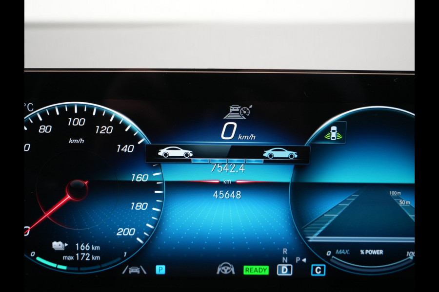Mercedes-Benz EQA 250 Luxury Line 67 kWh 190pk Dealer O.H | Adaptive Cruise | Camera | Apple Carplay | Sportstoelen Verwarmd | Blis | Sfeerverlichting | DAB |  Navigatie | Virtual | 18"L.M