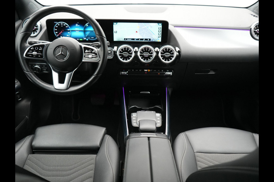 Mercedes-Benz EQA 250 Luxury Line 67 kWh 190pk Dealer O.H | Adaptive Cruise | Camera | Apple Carplay | Sportstoelen Verwarmd | Blis | Sfeerverlichting | DAB |  Navigatie | Virtual | 18"L.M
