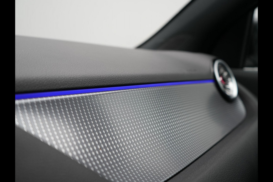 Mercedes-Benz EQA 250 Luxury Line 67 kWh 190pk Dealer O.H | Adaptive Cruise | Camera | Apple Carplay | Sportstoelen Verwarmd | Blis | Sfeerverlichting | DAB |  Navigatie | Virtual | 18"L.M