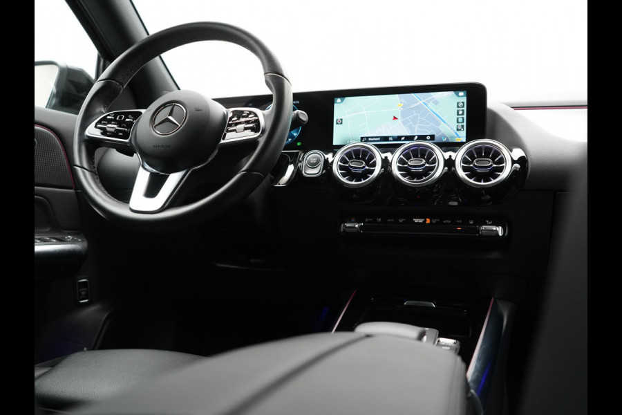 Mercedes-Benz EQA 250 Luxury Line 67 kWh 190pk Dealer O.H | Adaptive Cruise | Camera | Apple Carplay | Sportstoelen Verwarmd | Blis | Sfeerverlichting | DAB |  Navigatie | Virtual | 18"L.M