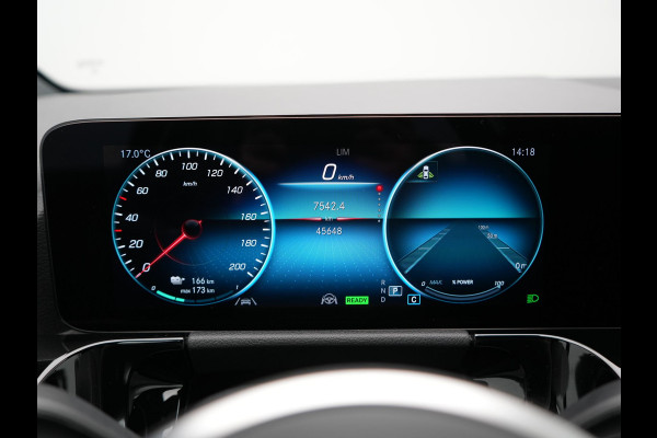 Mercedes-Benz EQA 250 Luxury Line 67 kWh 190pk Dealer O.H | Adaptive Cruise | Camera | Apple Carplay | Sportstoelen Verwarmd | Blis | Sfeerverlichting | DAB |  Navigatie | Virtual | 18"L.M