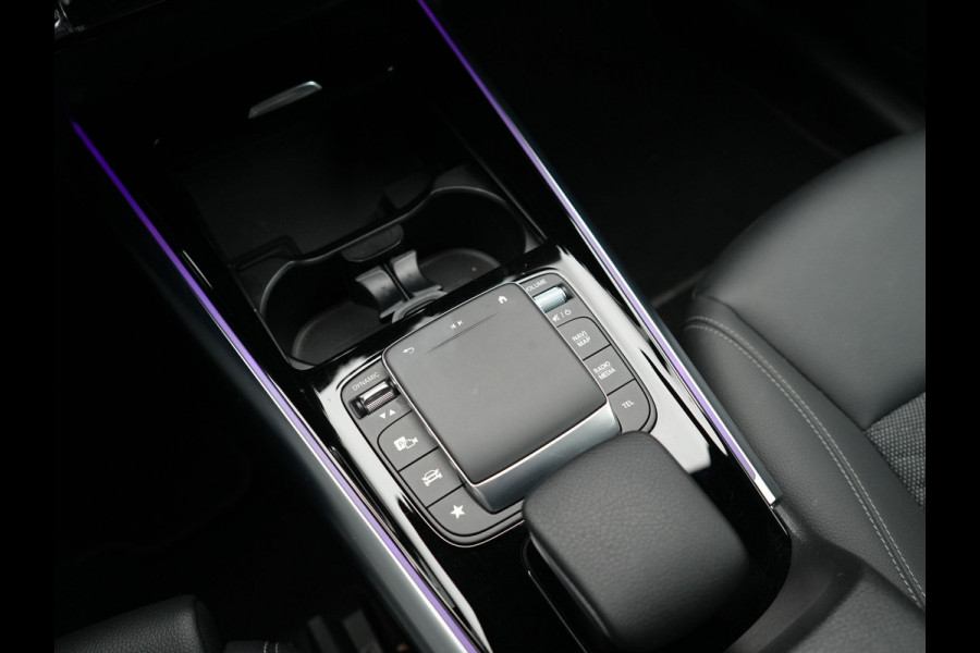 Mercedes-Benz EQA 250 Luxury Line 67 kWh 190pk Dealer O.H | Adaptive Cruise | Camera | Apple Carplay | Sportstoelen Verwarmd | Blis | Sfeerverlichting | DAB |  Navigatie | Virtual | 18"L.M