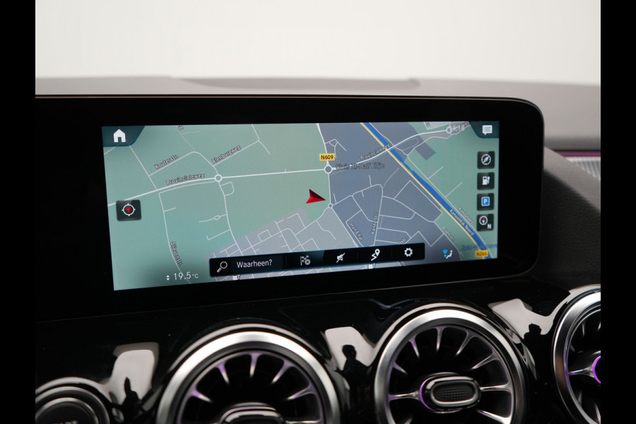 Mercedes-Benz EQA 250 Luxury Line 67 kWh 190pk Dealer O.H | Adaptive Cruise | Camera | Apple Carplay | Sportstoelen Verwarmd | Blis | Sfeerverlichting | DAB |  Navigatie | Virtual | 18"L.M