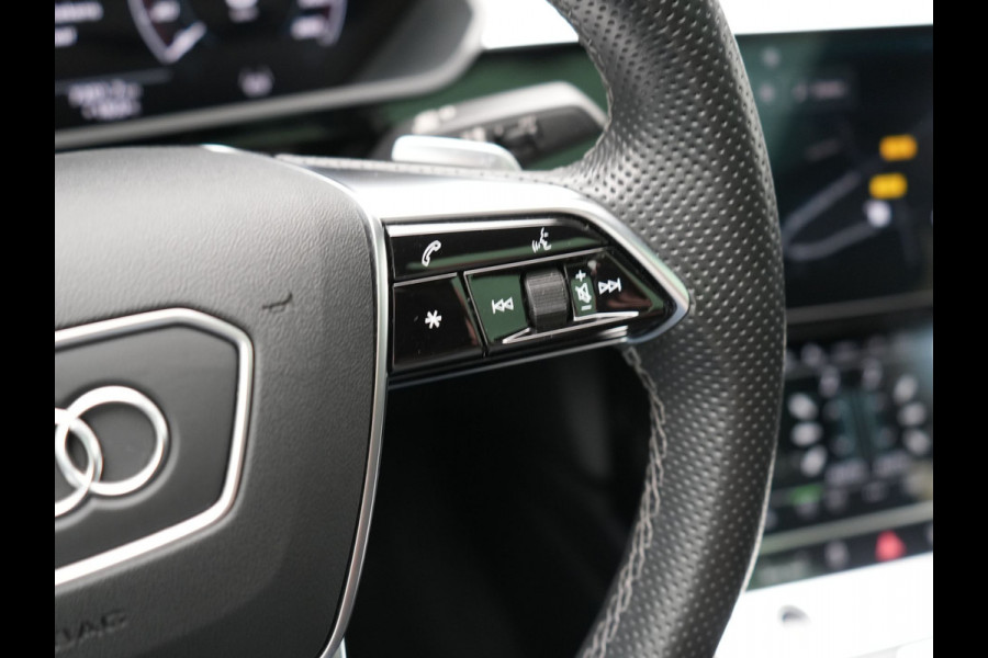 Audi e-tron Sportback 55 quattro S Line 95 kWh SOH 93,3% 408pk Dealer O.H | Trekhaak Afn. | Adaptive Cruise | Camera | Bang & Olufsen | Alcantara Sportstoelen Memory & Verwarmd | Keyless | Apple Carplay | BLIS | Navigatie | Virtual | DAB | 21"L.M |