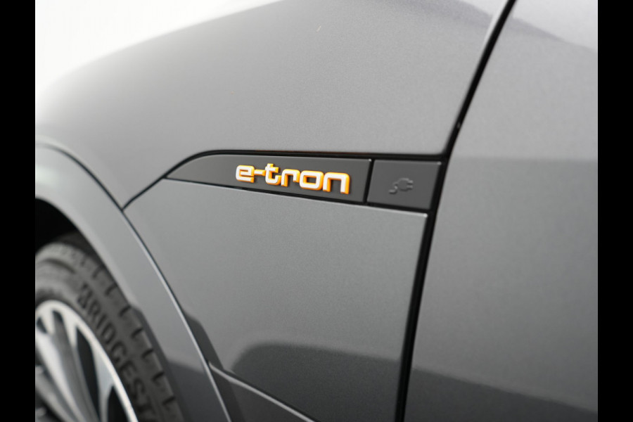 Audi e-tron Sportback 55 quattro S Line 95 kWh SOH 93,3% 408pk Dealer O.H | Trekhaak Afn. | Adaptive Cruise | Camera | Bang & Olufsen | Alcantara Sportstoelen Memory & Verwarmd | Keyless | Apple Carplay | BLIS | Navigatie | Virtual | DAB | 21"L.M |