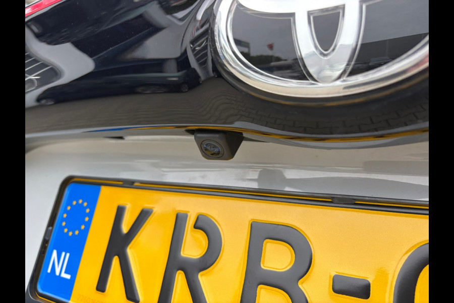 Toyota Yaris 1.5 Hybrid GR Sport Automaat (BOVAG/RIJKLAARPRIJS)