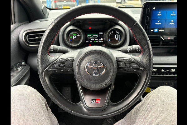 Toyota Yaris 1.5 Hybrid GR Sport Automaat (BOVAG/RIJKLAARPRIJS)