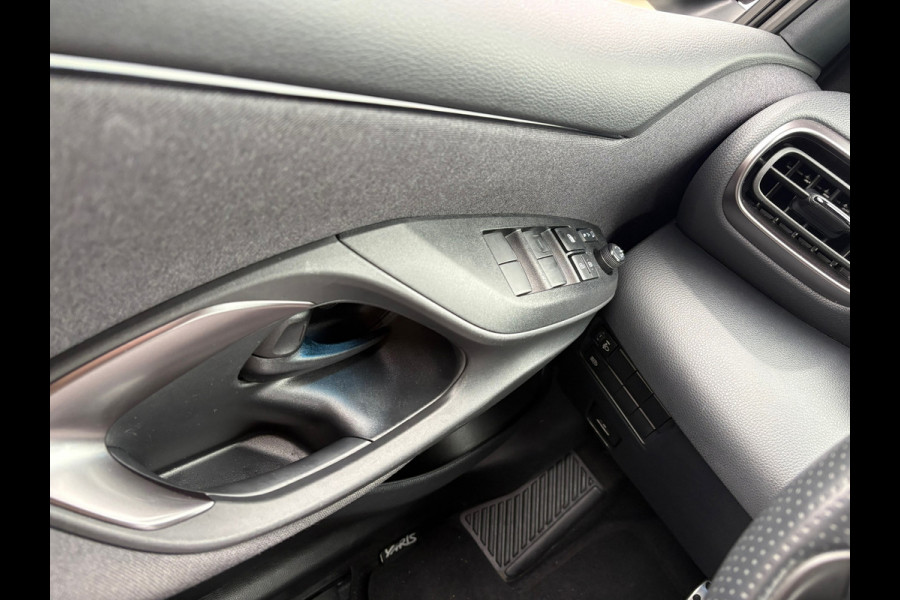 Toyota Yaris 1.5 Hybrid GR Sport Automaat (BOVAG/RIJKLAARPRIJS)