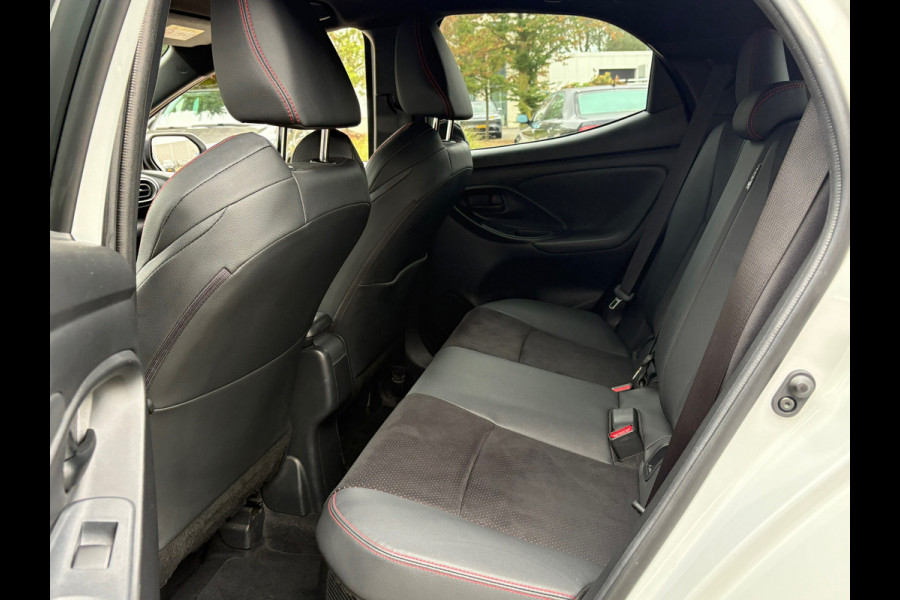 Toyota Yaris 1.5 Hybrid GR Sport Automaat (BOVAG/RIJKLAARPRIJS)