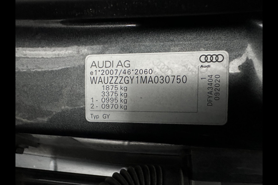 Audi A3 Limousine 35 TFSI S-Line-Edition MHEV (INCL-BTW)  Aut. *LEATHER-FABRIC | MATRIX-LED | HEATED-SPORTSEATS | CRUISE | CAMERA | DIGI-COCKPIT | NAVI-FULLMAP | PRIVACY-GLASS | AMBIENTLIGHT | ECC | PDC | DAB | 18''ALU*