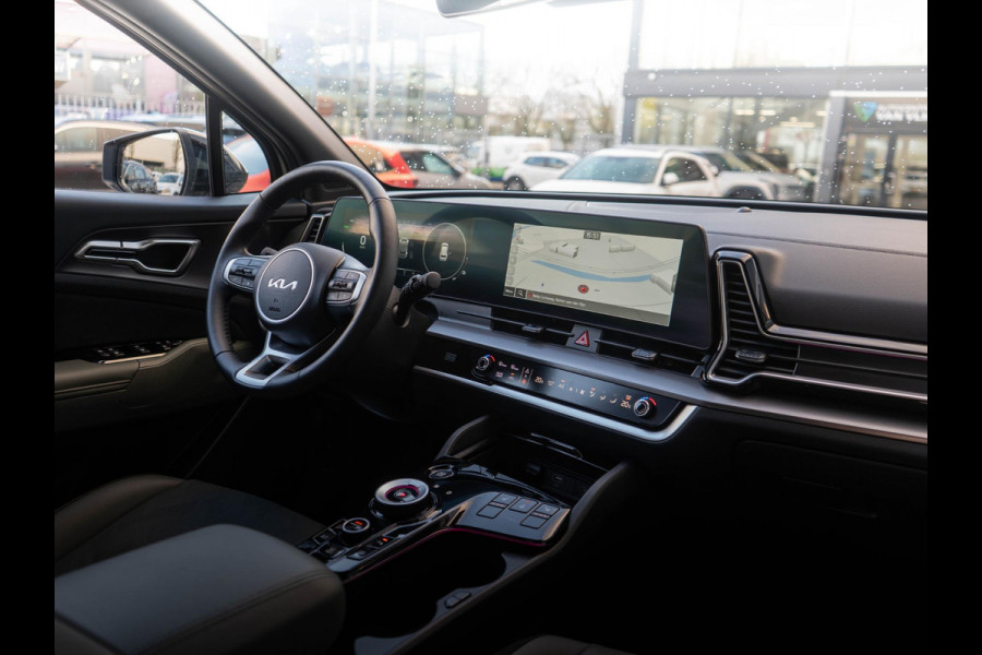 Kia Sportage 1.6 T-GDi Plug-in Hybrid AWD Dark Edition | VOORRAAD VOORDEEL | SNEL LEVERBAAR | Navi. | Clima. | Adapt. Cruise. | Stoel&Stuur Verwarming