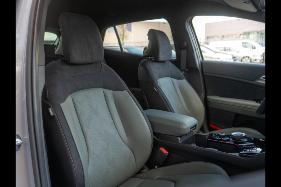 Kia Sportage 1.6 T-GDi Plug-in Hybrid AWD Dark Edition | VOORRAAD VOORDEEL | SNEL LEVERBAAR | Navi. | Clima. | Adapt. Cruise. | Stoel&Stuur Verwarming