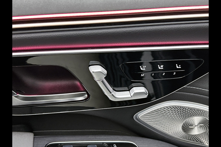 Mercedes-Benz EQS SUV 450 4MATIC AMG Line 118 kWh Mbux hyperscreen klasse 3 en 5 alarm | Panorama Schuif-Kanteldak. Inclusief 24 maanden Mercedes-Benz Certified garantie voor Europa.
