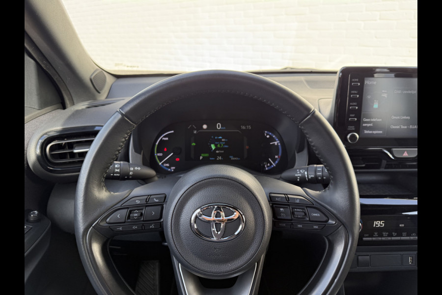 Toyota Yaris Cross 1.5 Hybrid Team D | CarPlay | ACC | Camera | Keyless