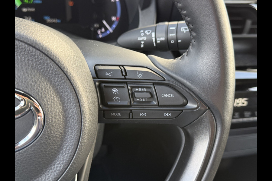 Toyota Yaris Cross 1.5 Hybrid Team D | CarPlay | ACC | Camera | Keyless