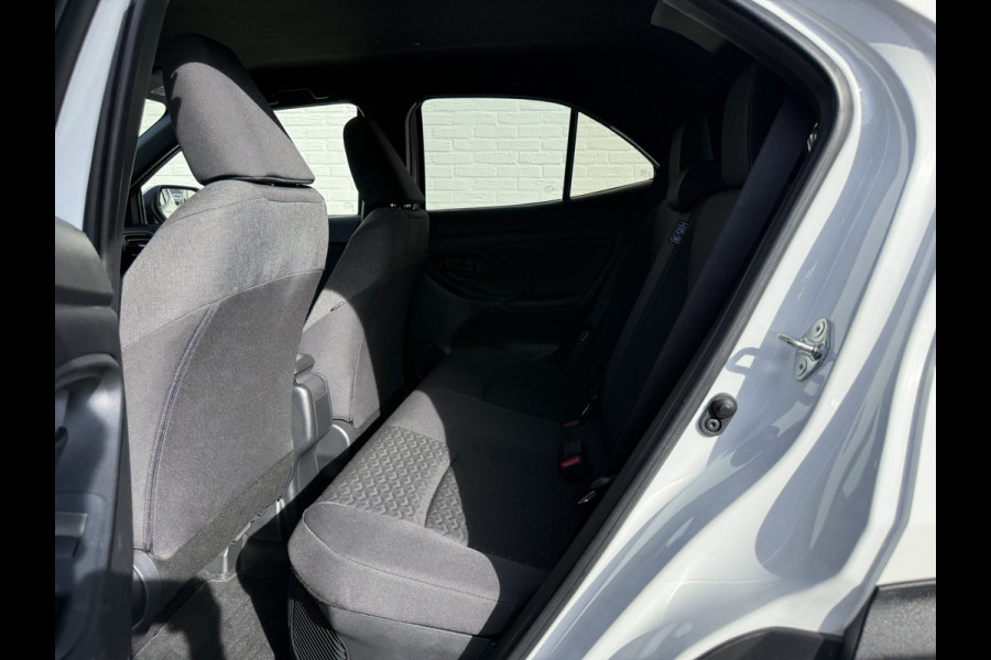 Toyota Yaris Cross 1.5 Hybrid Team D | CarPlay | ACC | Camera | Keyless
