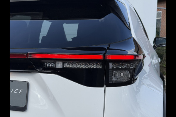 Toyota Yaris Cross 1.5 Hybrid Team D | CarPlay | ACC | Camera | Keyless
