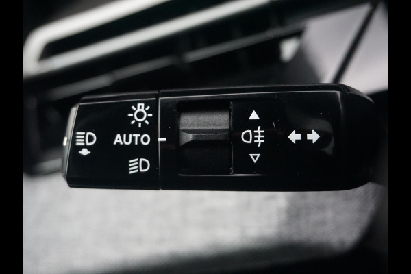 Peugeot 5008 1.2 Hybrid 145 Allure 7p Winterpakket