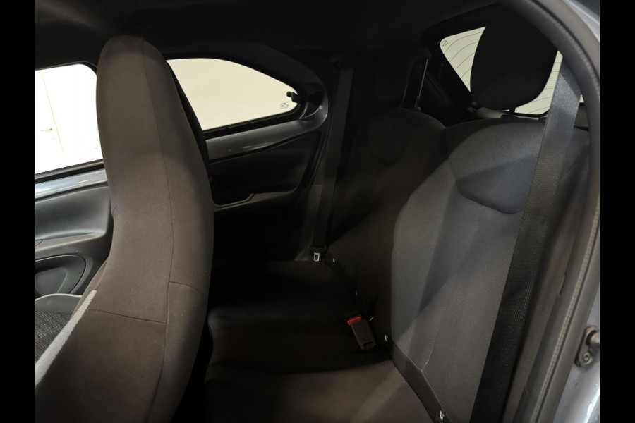 Toyota Aygo X 1.0 VVT-i Automaat Pulse Navigatie Apple Carplay/Android Auto Camera Climate Control Adaptive Cruise Control Two Tone