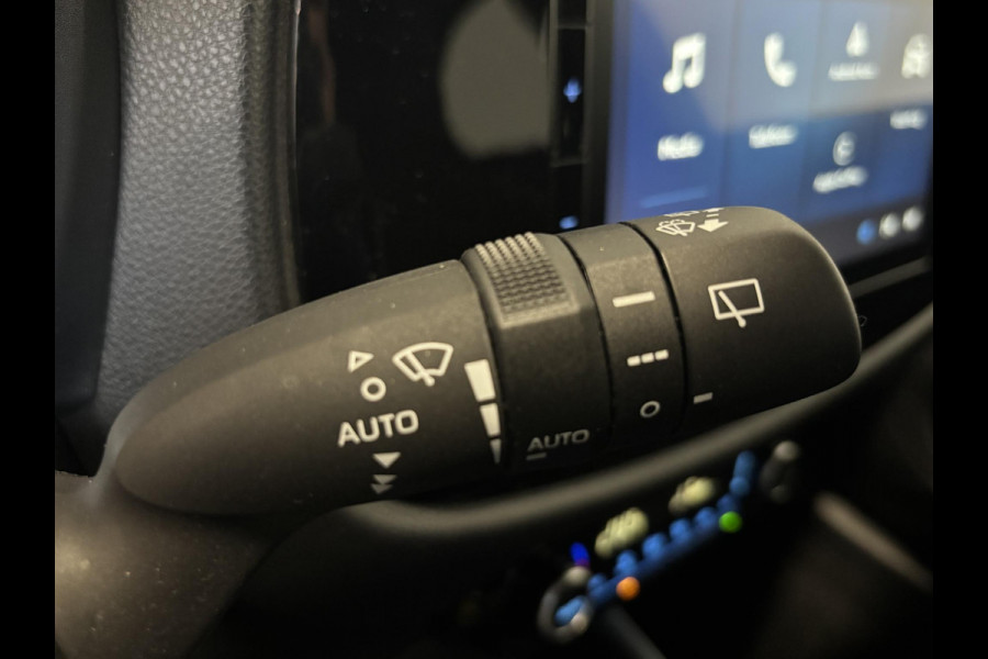 Toyota Aygo X 1.0 VVT-i Automaat Pulse Navigatie Apple Carplay/Android Auto Camera Climate Control Adaptive Cruise Control Two Tone