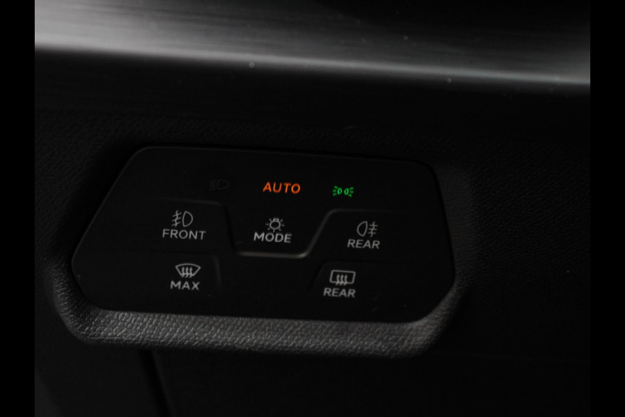 CUPRA Leon Sportstourer 1.4 e-Hybrid VZ 245 pk DSG Wegklapbare trekhaak Navigatie Apple CarPlay Android Auto Camera Parkeerhulp  Adaptive Cruise Control Dodehoekdetectie Stoel- en stuurverwarming Full Led Climate Control Lichtmetalen velgen