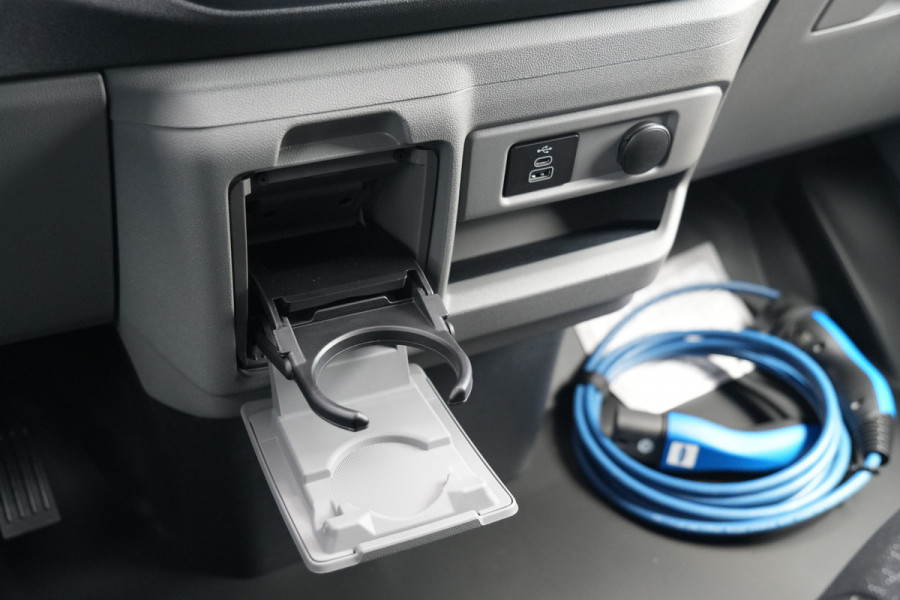 Ford Transit Custom 340 2.5 PHEV L2H1 Kombi Trend 9 zits - Navigatie - Privacy glass - Camera - Carplay - Cruise - Rijklaar