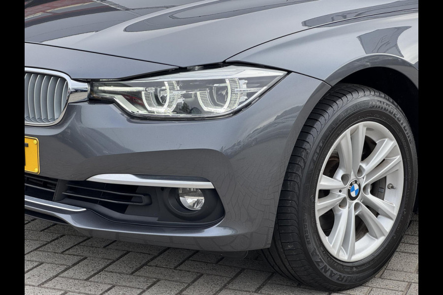 BMW 3 Serie Touring 318i Edition Luxury Line Purity Executive NL-AUTO | LEDER | STOELVERWARMING | NAVI