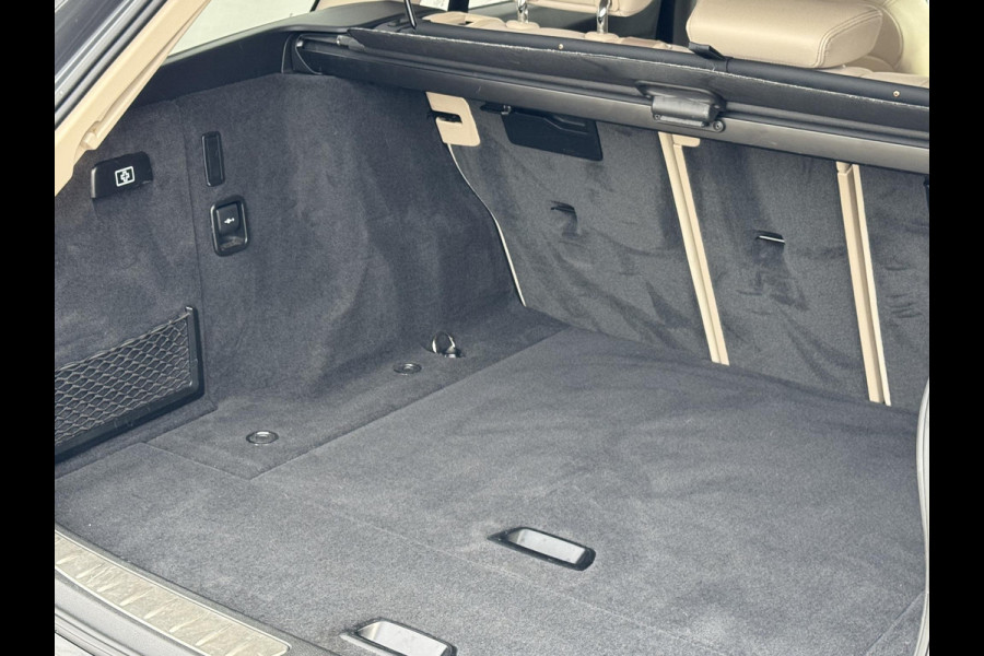 BMW 3 Serie Touring 318i Edition Luxury Line Purity Executive NL-AUTO | LEDER | STOELVERWARMING | NAVI