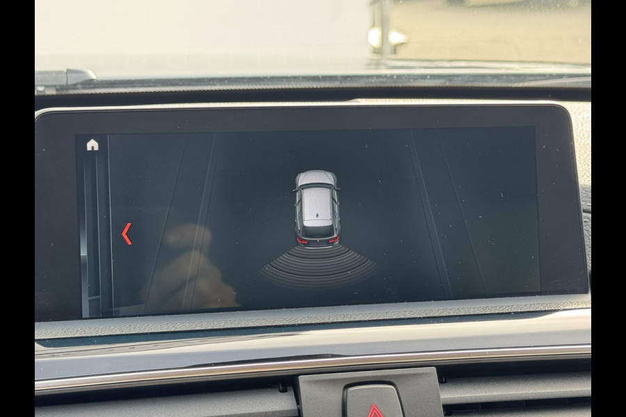 BMW 3 Serie Touring 318i Edition Luxury Line Purity Executive NL-AUTO | LEDER | STOELVERWARMING | NAVI